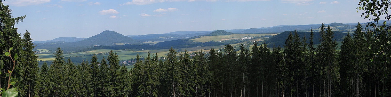 Markvartice a panorama Národního parku České Švýcarsko