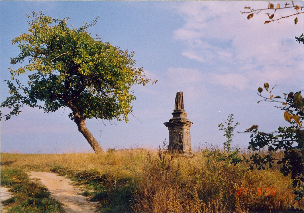 Pískovcová socha sv. Antonína Padovského